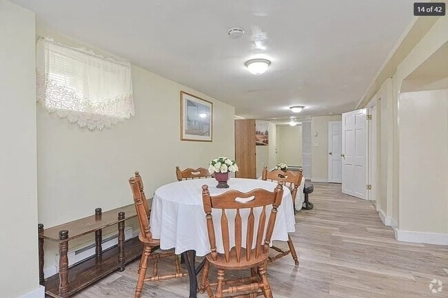 Building Photo - 47 Mozart St Unit 1 Rental