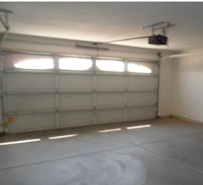 Photo - 10733 Garibaldi Dr