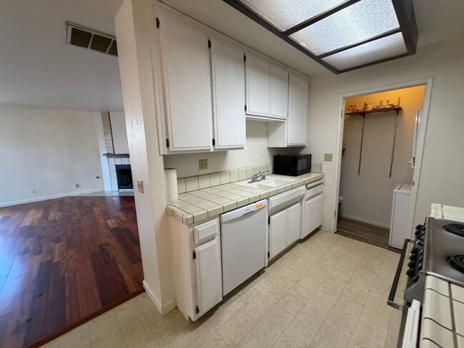 Photo - Great Townhome!