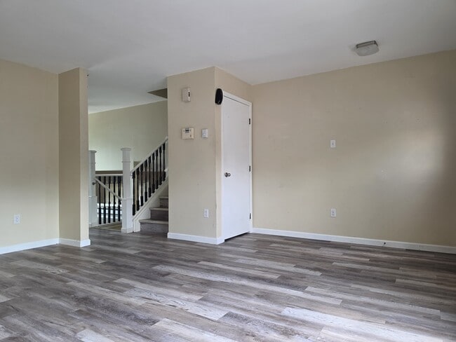 Photo - 11186 Forest Ave