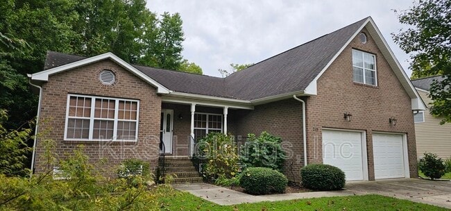 Building Photo - 215 Bayberry Ln