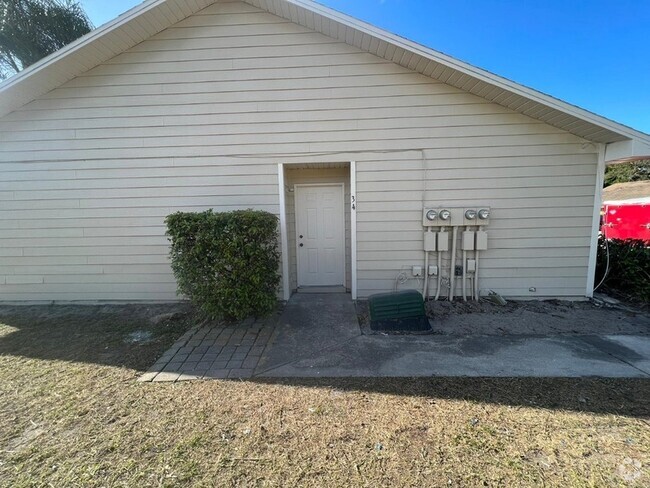 Building Photo - 34 Sandalwood Ct Rental