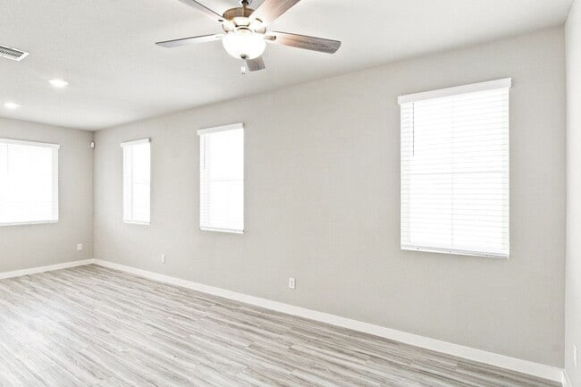 Photo - 2186 Shady Pier Dr