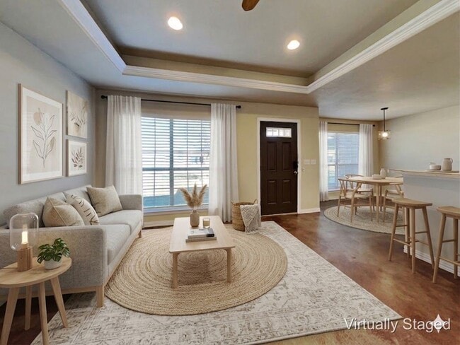 Photo - 112 Jolin Ln