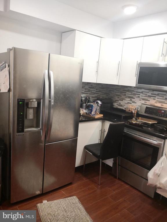 Photo - 617 N 11th St Unit 1F