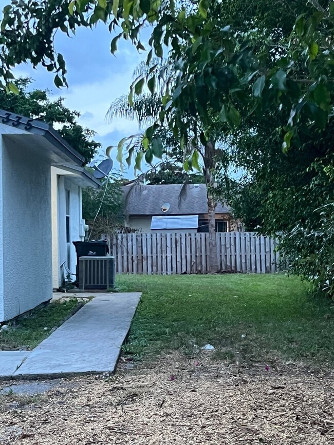 Photo - 5335 NW 5th St