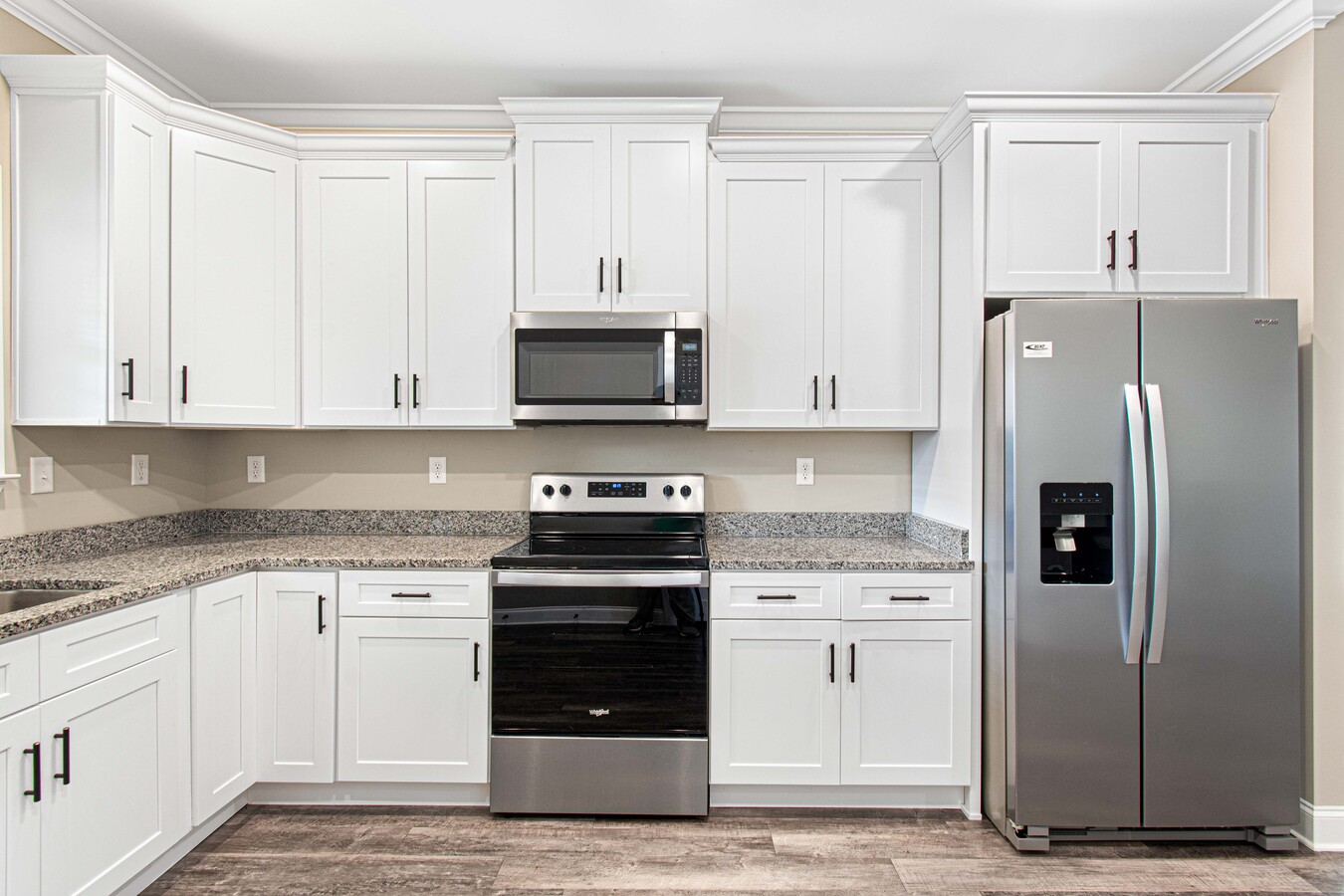 Photo - 974 Steele Rd