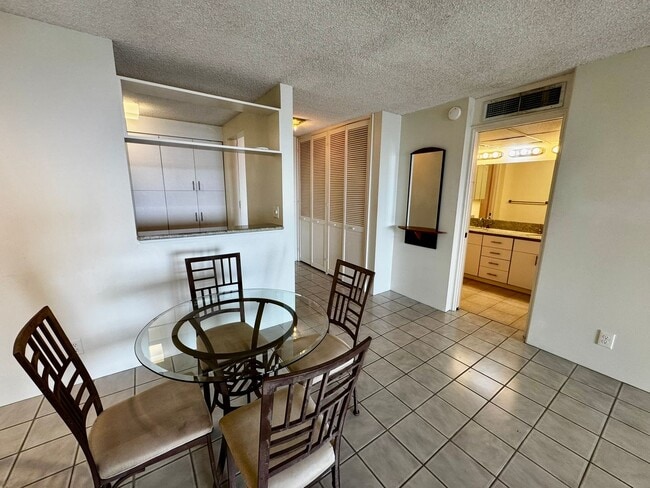 Photo - Yacht Harbor Towers- Diamond Head towers-9th floor-Marina/ocean views.