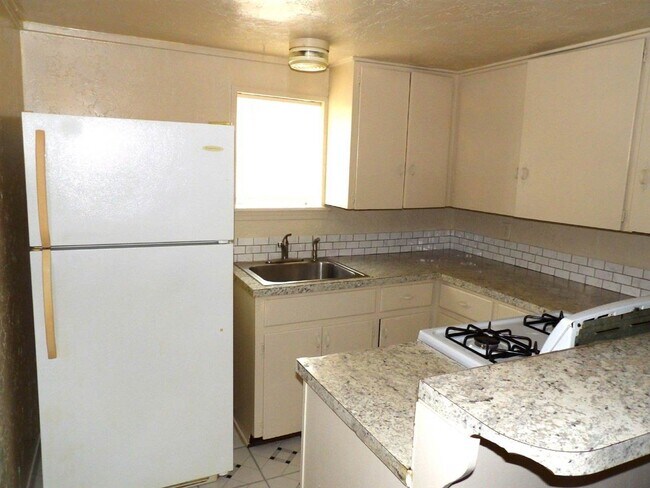 Photo - 3 NW 7th St Unidad G