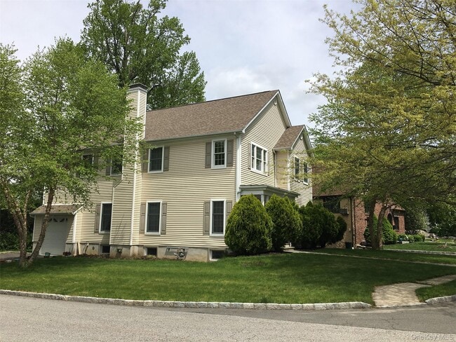 Photo - 243 Knollwood Ave