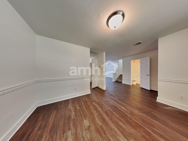 Photo - 26880 Haileys Mnr