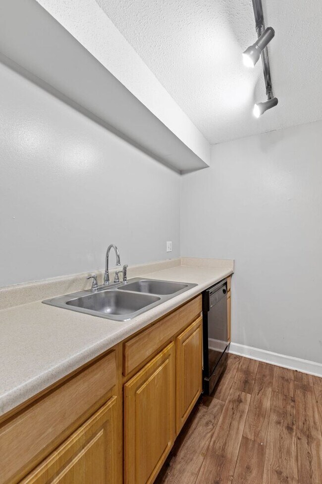 Photo - 3534 E Fall Creek Pkwy N Dr Unidad H