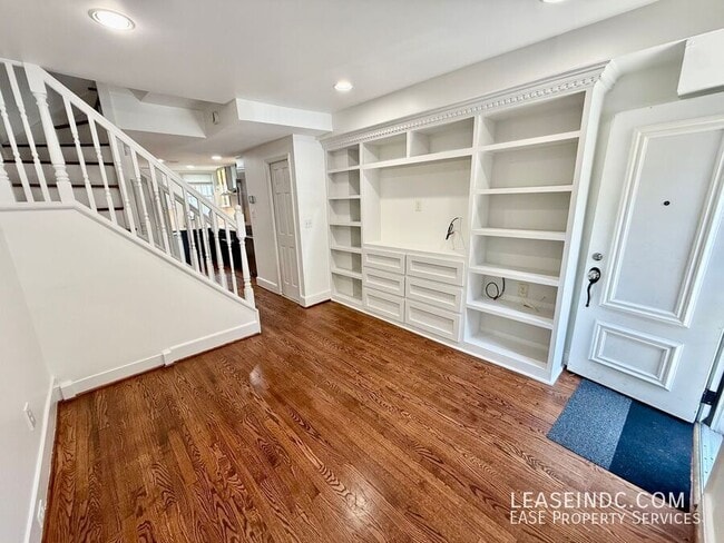 Photo - 2333 17th St NW