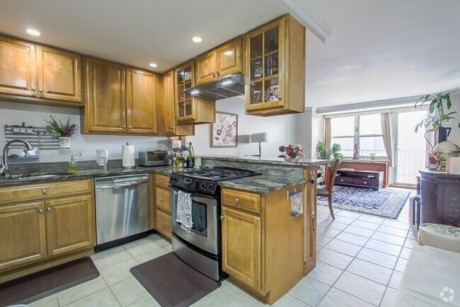 Building Photo - 151 Tremont St Unit 22U Rental