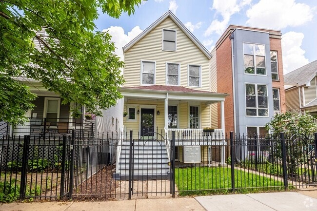 Building Photo - 3714 W Cortland St Unit 1 Rental