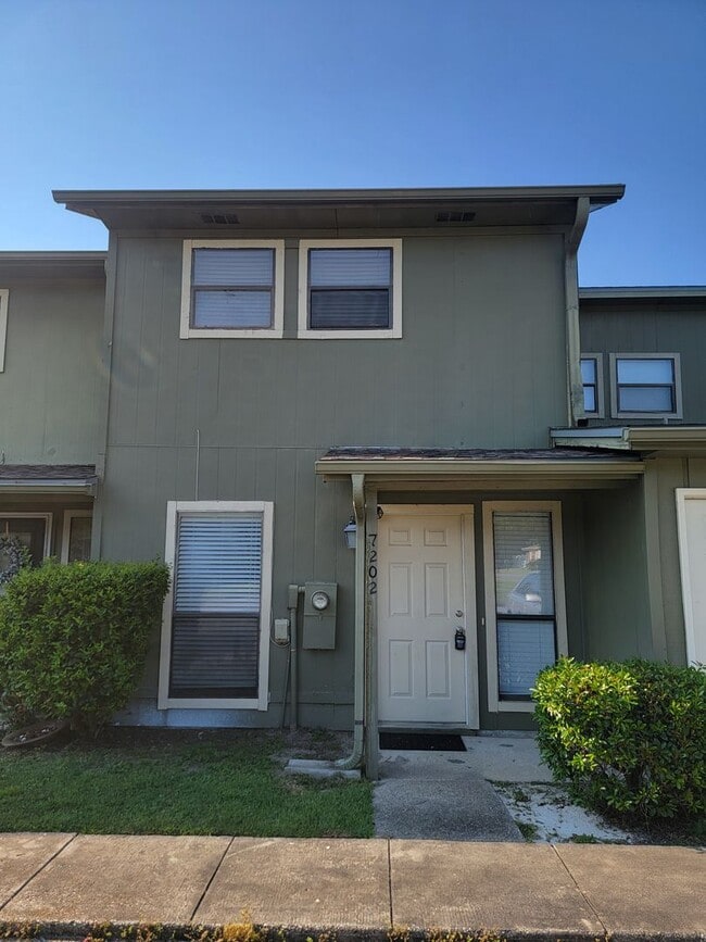 Building Photo - Convenient to NAS, Corry & Naval Hospital! Rental