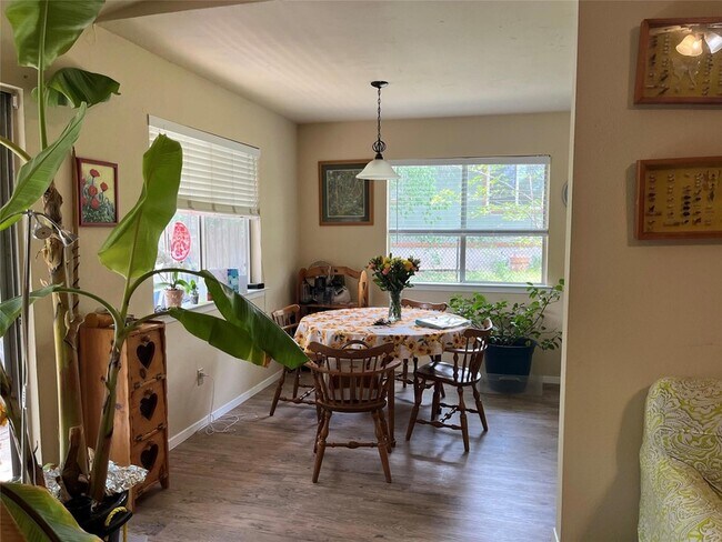 Photo - 12214 Forsythe Dr