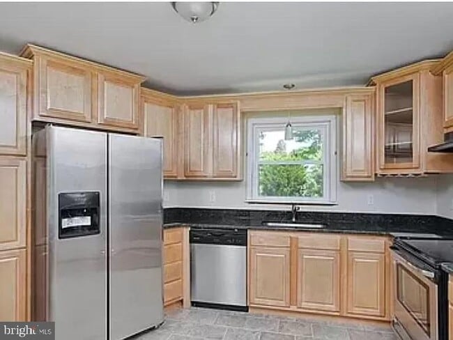 Photo - 207 Cornell Rd