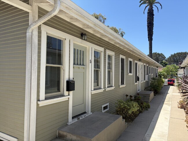 814 Main St Unit 5
