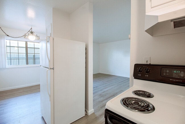 Photo - 523 Walker Dr Unit 00