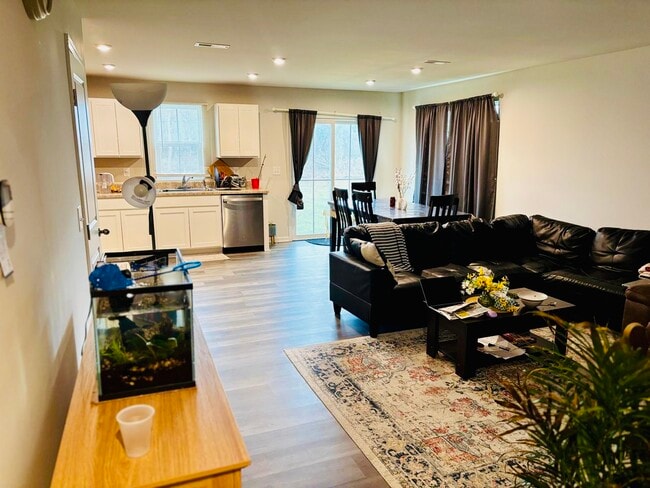 Photo - 107 Grant Blvd