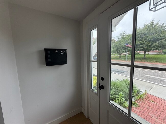 64 S Main St