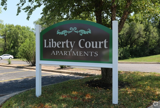 Building Photo - Liberty Court Apartments