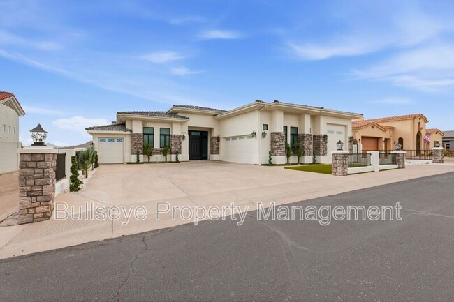 Photo - 1527 E Villa Maria Dr