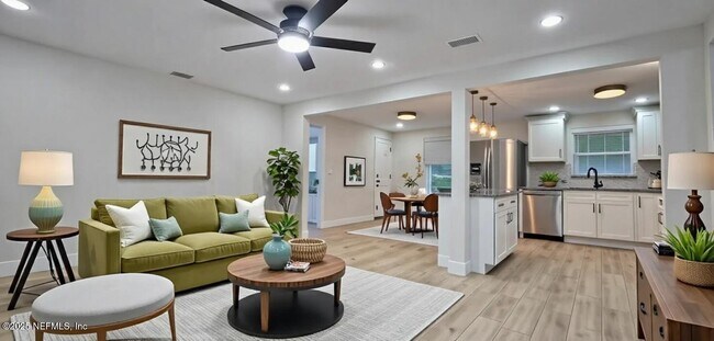 Photo - 5813 Tampico Rd