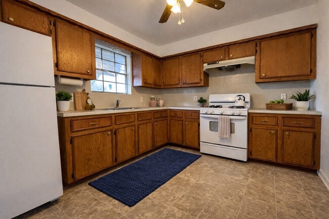 Photo - 508 Mahan Ave