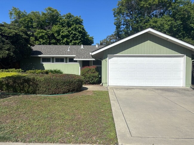 Building Photo - Prime Santa Clara Living Minutes from SCU, Valley Fair & Santana Row, Must See!!