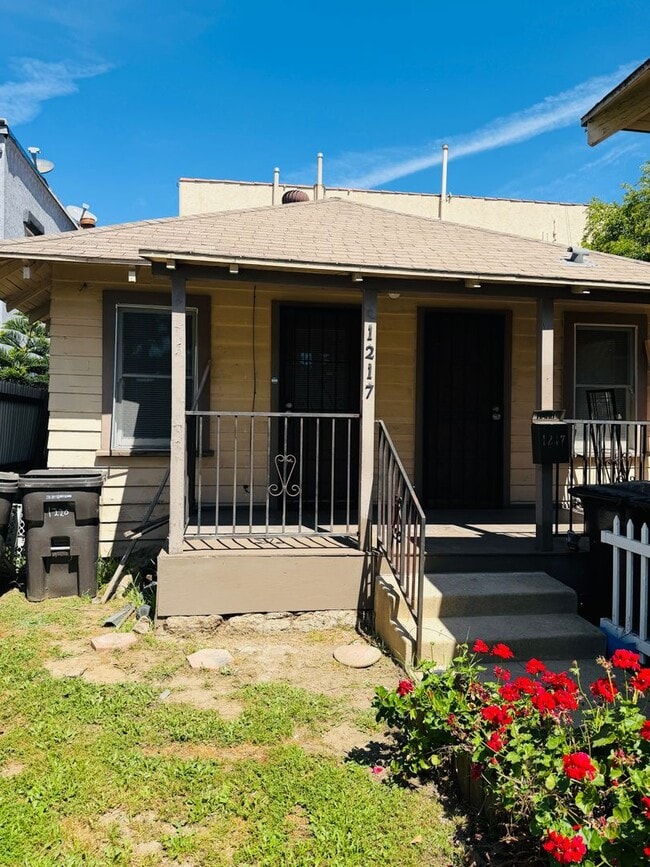 Building Photo - 309 Unit 1217