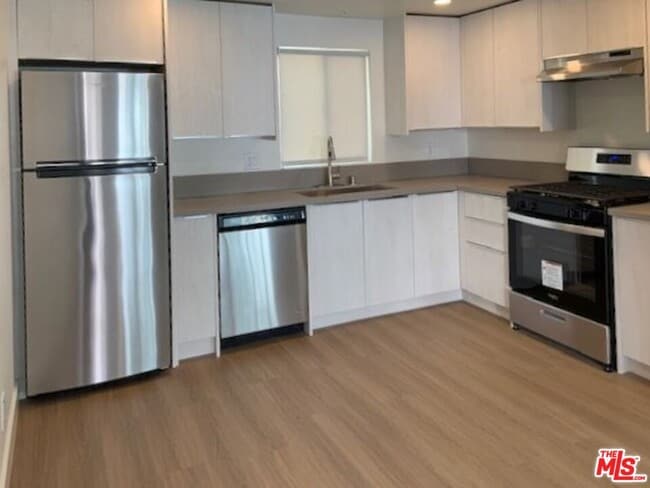 Photo - 626 N Kingsley Dr