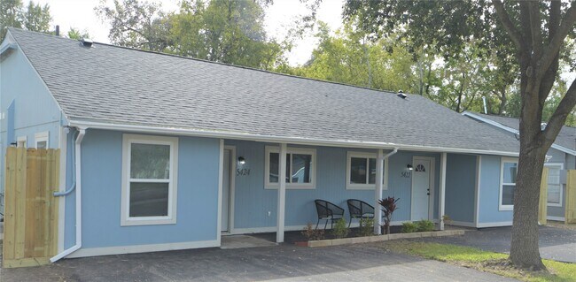 Photo - 5422 Pine Ave