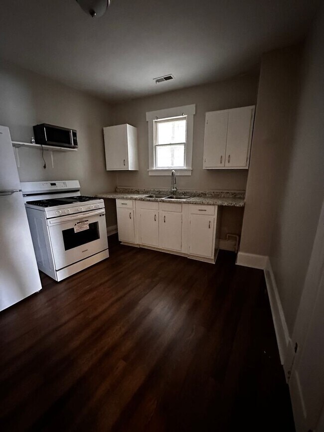 Photo - 507 Harmony Ave Unit 2R