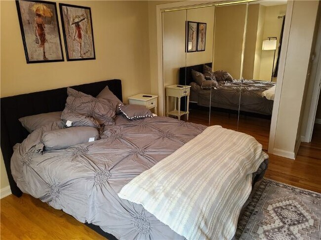 Photo - 22 Niagara Pier Unit Bay Front Condo