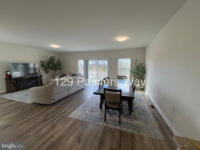 Photo - 129 Painters Wy