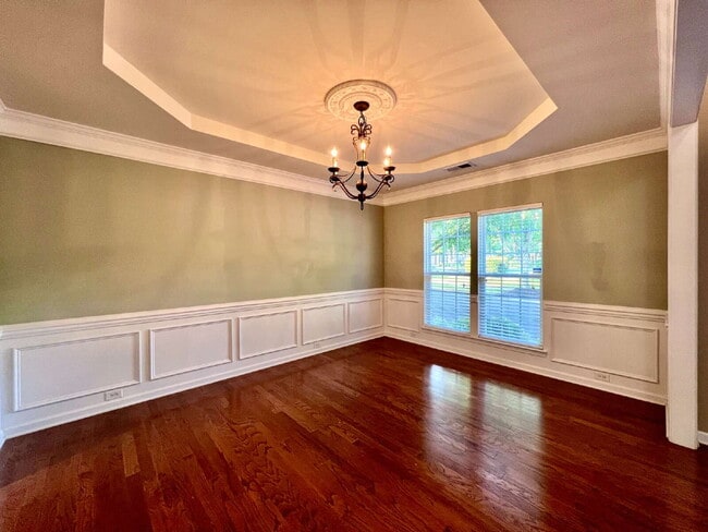 Photo - EXCELLENT LOCATION!