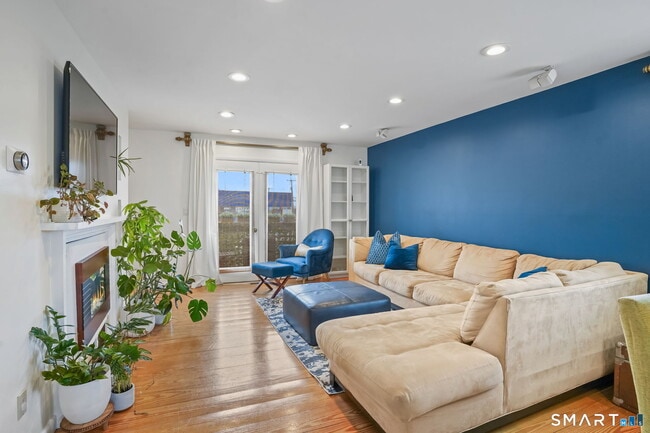 Photo - 130 Myrtle Ave Unit A
