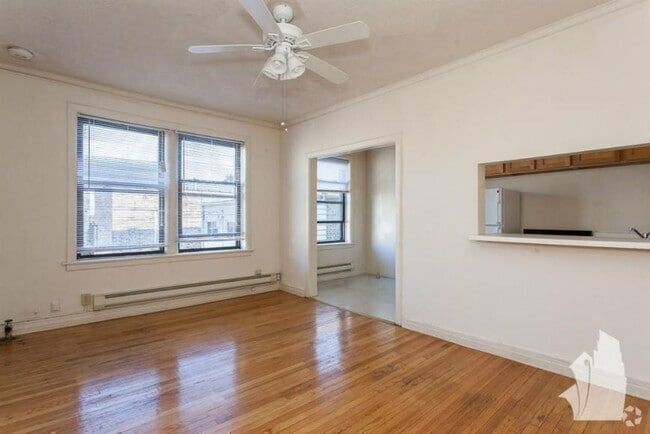 Building Photo - 1 bedroom in Chicago IL 60657 Unit 102 Rental