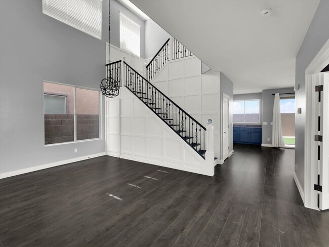 Photo - 3-bedroom, 3-bathroom 2212 home