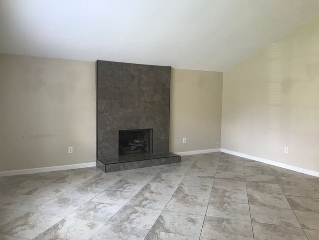 Photo - 11638 Parkfield Dr