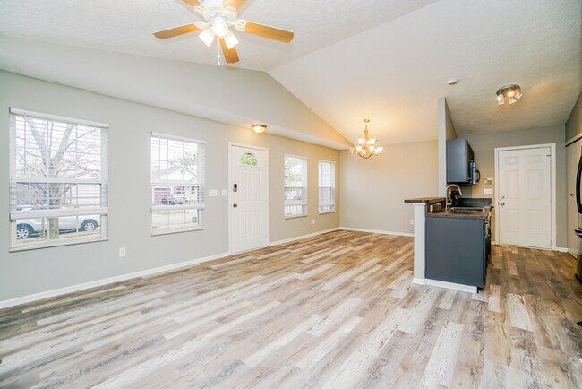 Photo - 1439 Pinehurst Ct