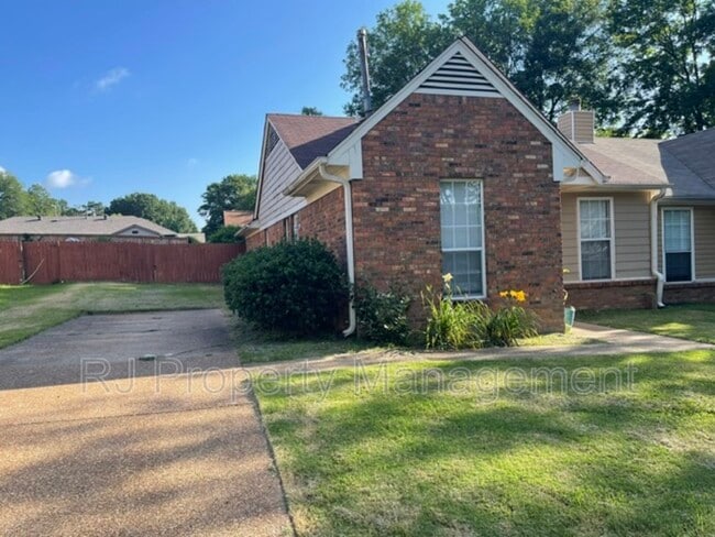 Photo - 6426 Ashton Rd