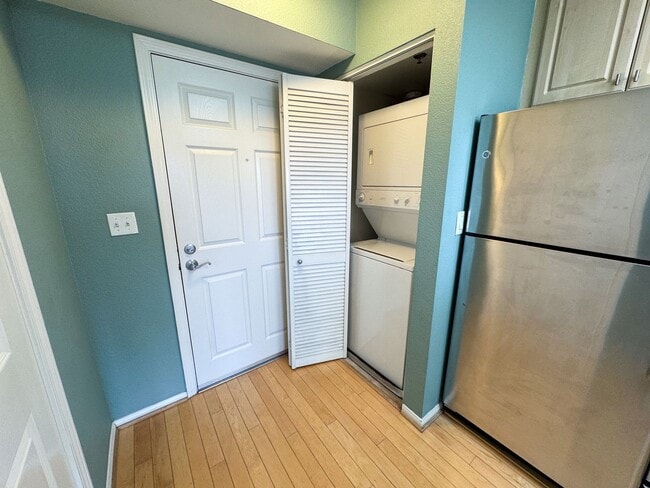 Photo - Porto di Italia Little Italy View Condo  1/1 includes parking Unit 300