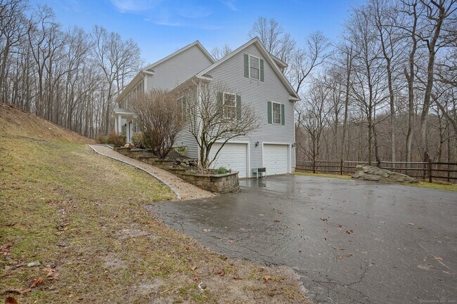 Photo - 188 Falls Rd