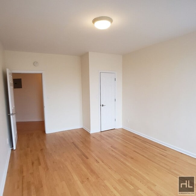 Well-Appointed 2BR/1BA in Washington Heigh... - Well-Appointed 2BR/1BA in Washington Heigh... Apartment Unit 6A
