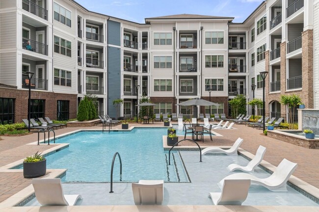 The Ellison - Pool - The Ellison Apartments