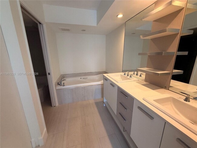 Photo - 19101 Mystic Pointe Dr Unidad 2709