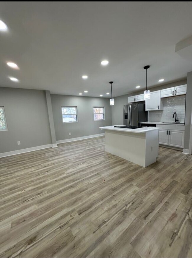 2110 Mckinley Ave